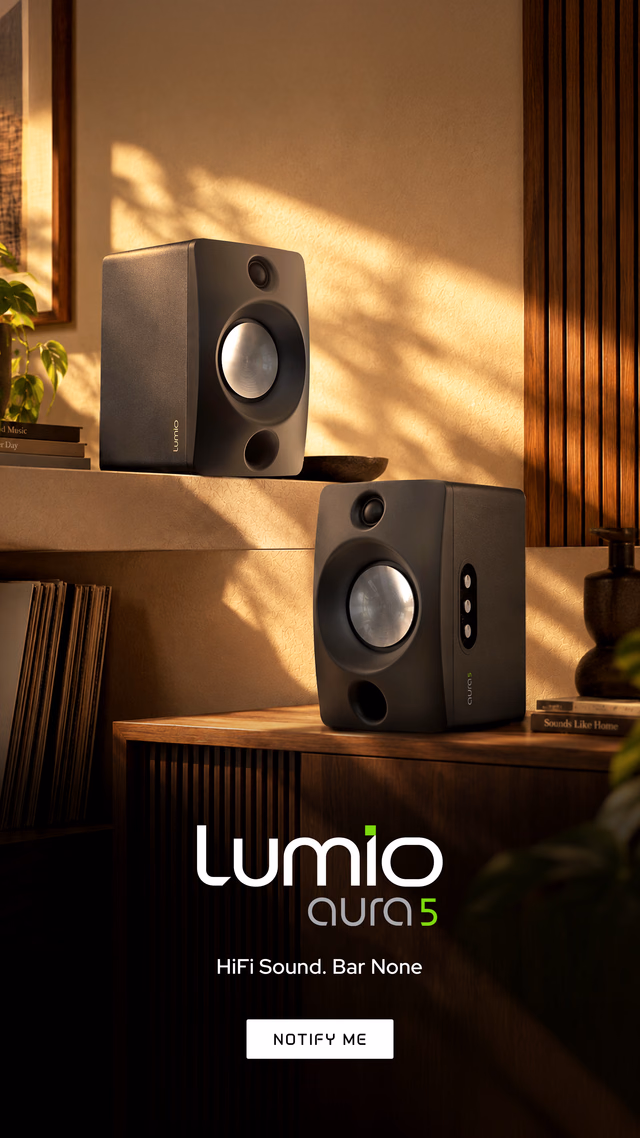 Lumio Aura 5 bookshelf speakers